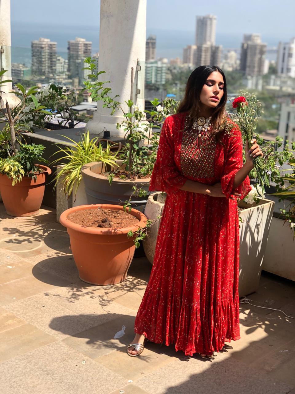 Fashion blogger- Mitali Patel (House of Misu) : Red floral printed ruffle anarkali